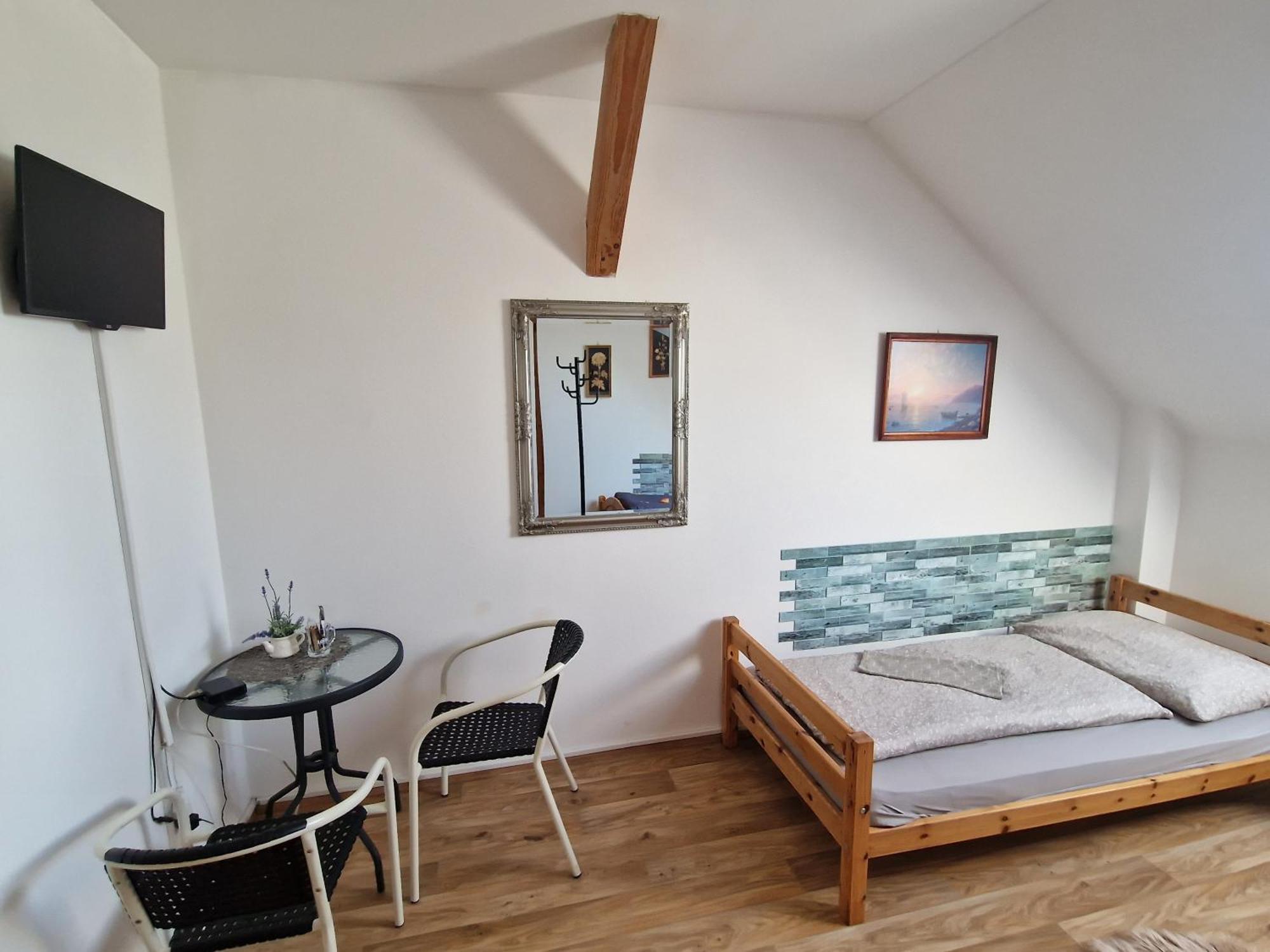 Farm Stay Nh Stables Nyrany Esterno foto