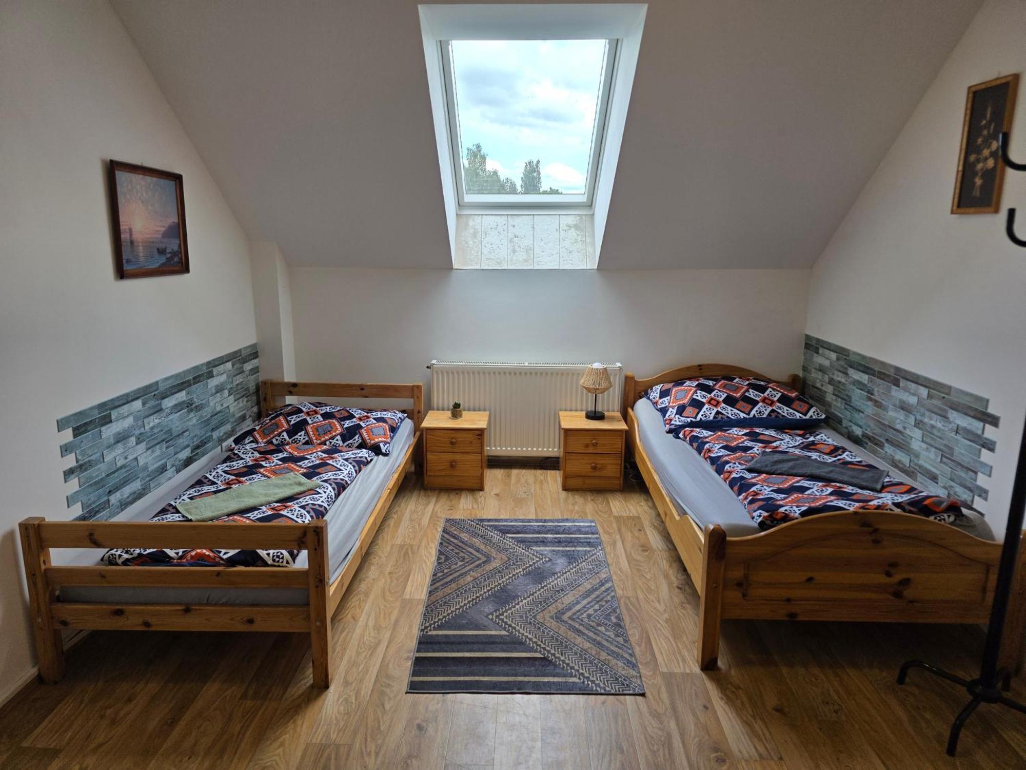 Farm Stay Nh Stables Nyrany Esterno foto