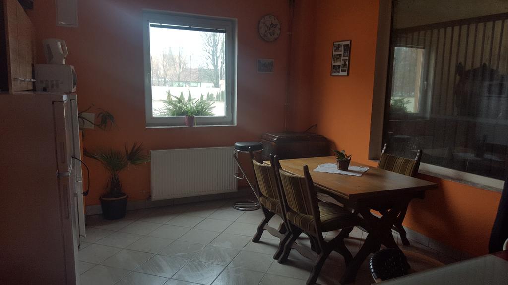 Farm Stay Nh Stables Nyrany Esterno foto